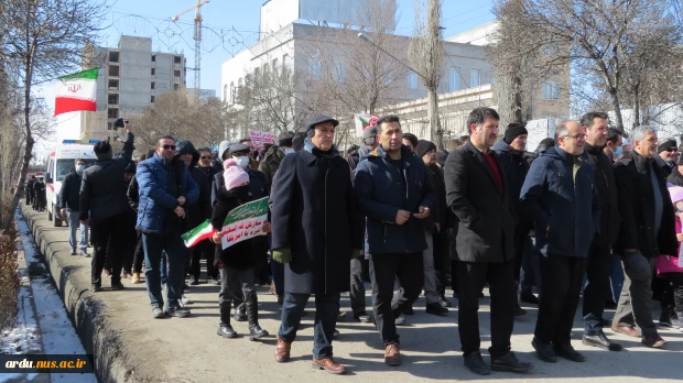 آلبوم تصاویر حضور پرشور خانواده دانشگاه فنی و حرفه ای واحد استان اردبیل در راهپیمائی 22 بهمن 1401 13