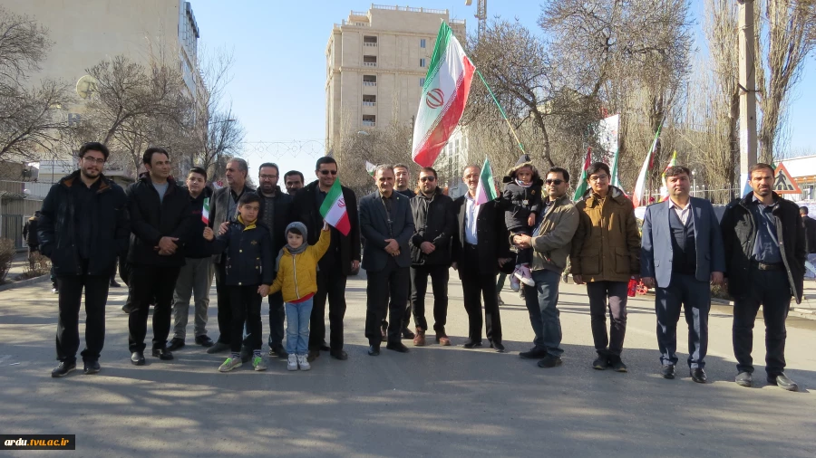 حضور دانشگاهیان دانشگاه فنی و حرفه ای واحد استان اردبیل در راهپیمایی باشکوه 22 بهمن 1402 (گزارش تصویری) 2