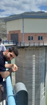 در قالب طرح راهیان پیشرفت؛ 
دانشجویان ترم چهارم رشته کارشناسی معماری از سد عمارت بازدید کردند  2