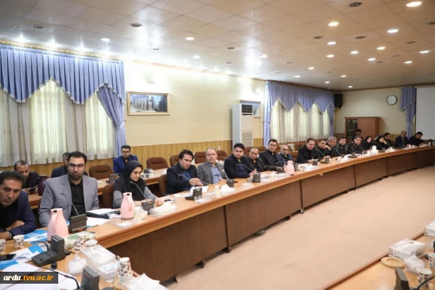 پیوست دانش‌بنیان برای ظرفیت‌های اقتصادی استان اردبیل ضروری است/ اهمیت هدایت جوانان خلاق برای تجاری‌سازی ایده‌ها
 2