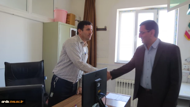 بازدید و تبریک رئیس دانشگاه ملی مهارت واحد استانی اردبیل به مناسبت روز کارمند 9